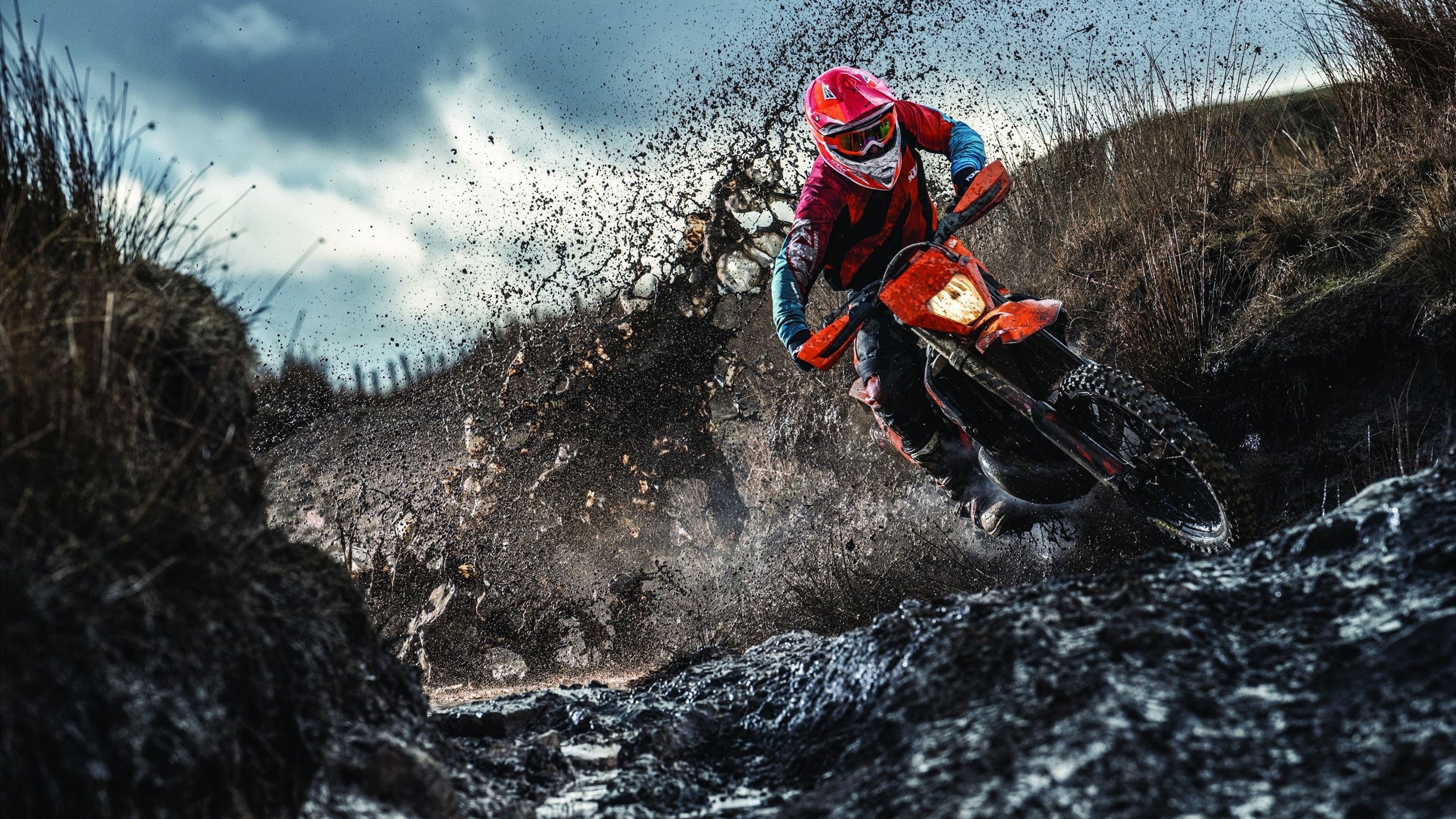 加纳险胜芬兰，阿克用足球，为非洲大陆画下希望坐标