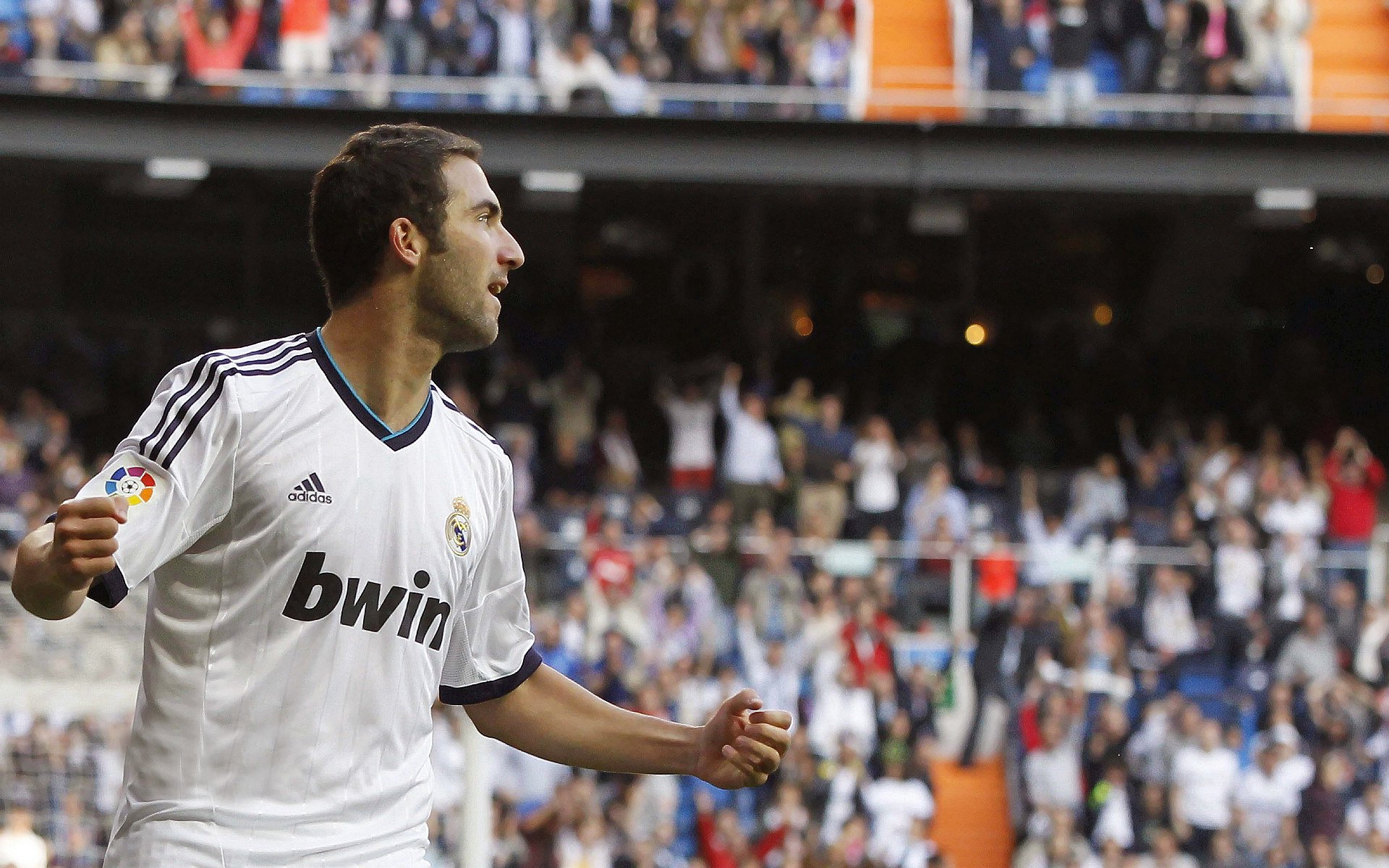 当F1红牛环响起引擎轰鸣，步行者已在北岸花园血战至最后一秒